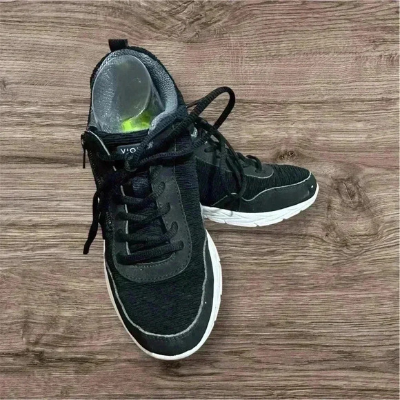 Vionic Women's Brisk Jetta Black Sneakers Size‎ 8 - Picture 1 of 15